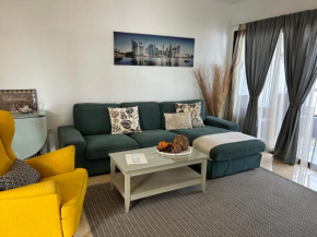 Stunning 2 Bedroom Vacation Rental VV On Seafront